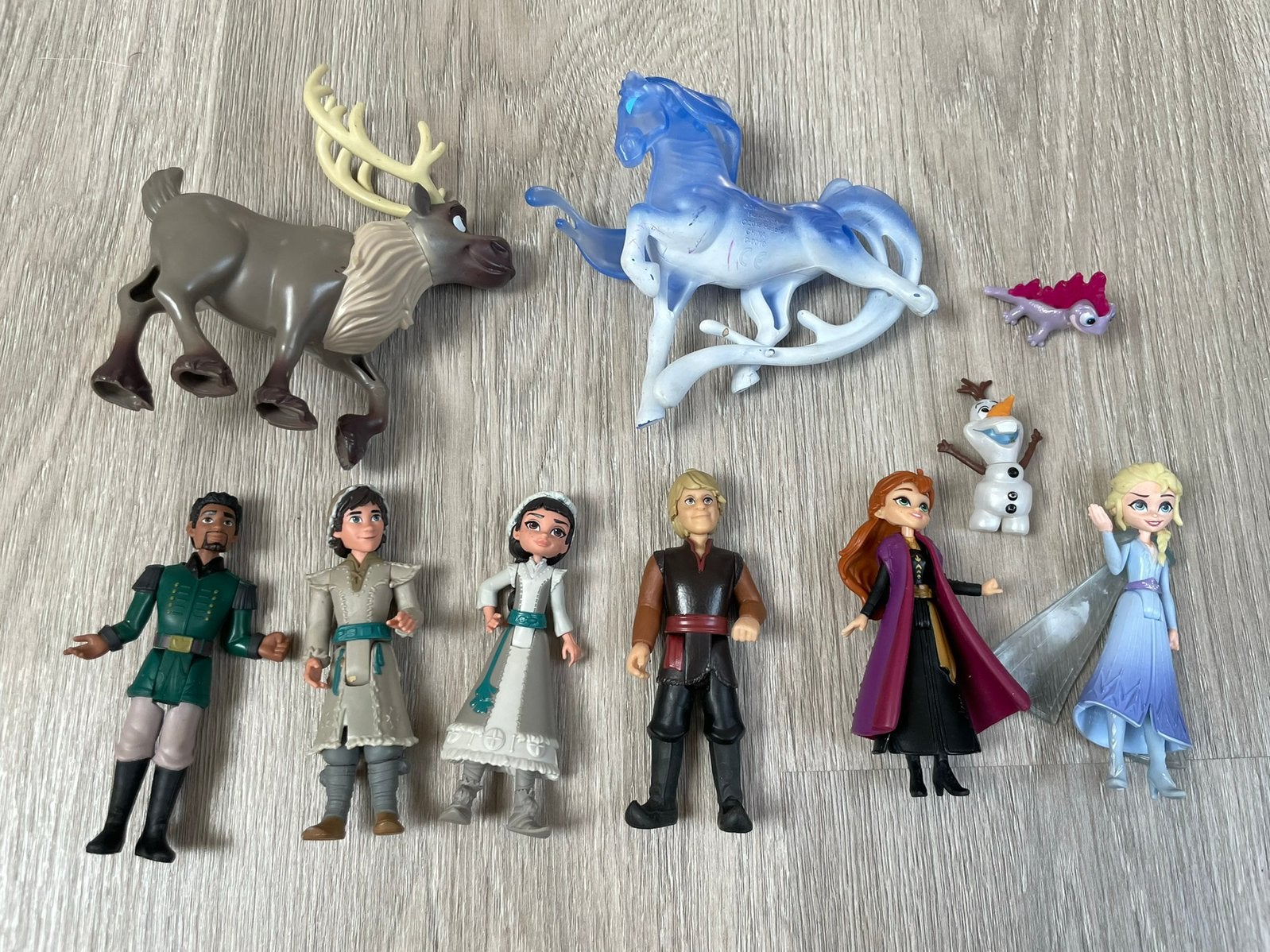 Figurines Reine des neiges, Enlèvement, Comme neuf