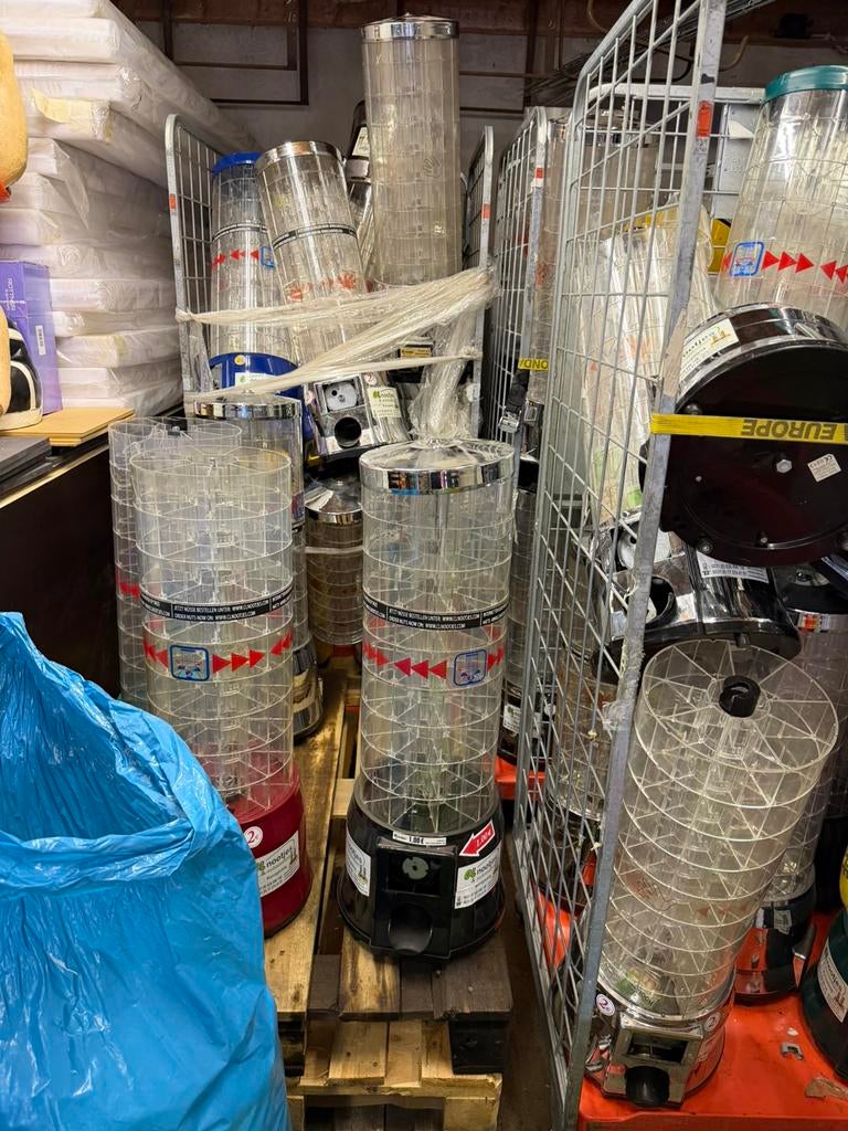 lot pringles noten snoep vendingmachines voor onderdelen, Verzamelen, Ophalen