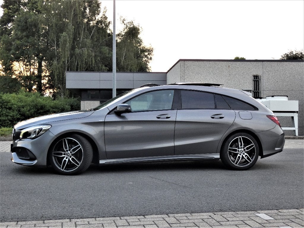 Mercedes CLA 180 AMG Line - Night Pack - Toit Panoramique, Autos, 122 kW, Euro 6, Entreprise, Entretenue par le concessionnaire