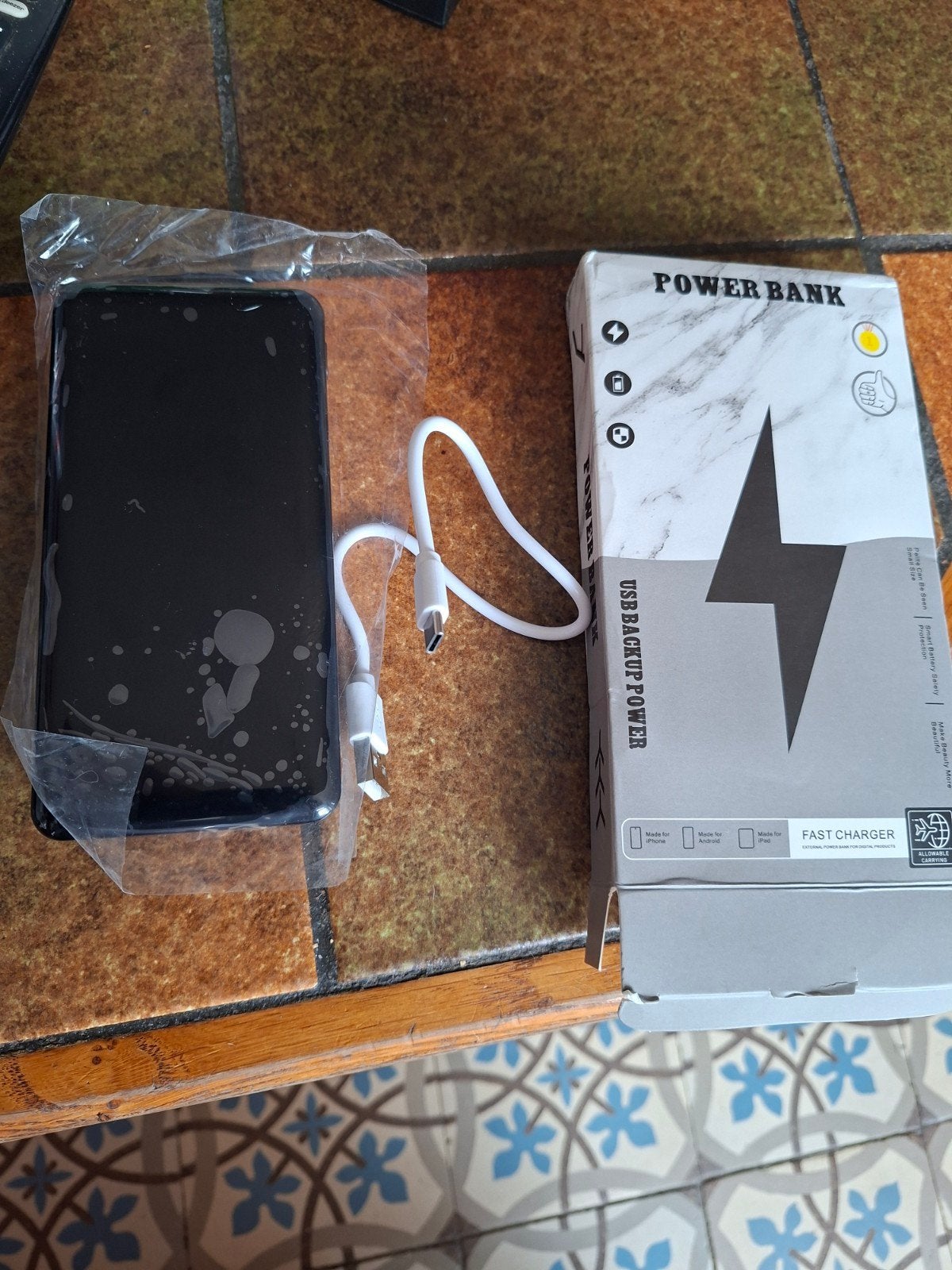 powerbank noir 50000Mah, Enlèvement, Neuf, Powersbank