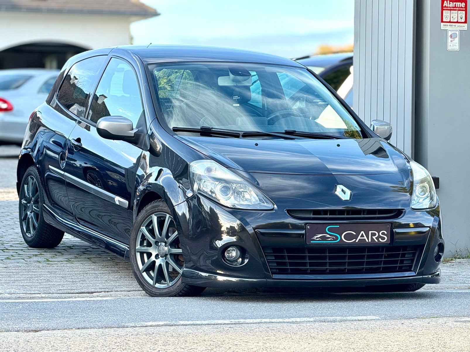 Renault Clio Gt 1.6i ** 128 pk ** Navi **, Elektrische ramen, 1599 cc, 4 cilinders, Zwart