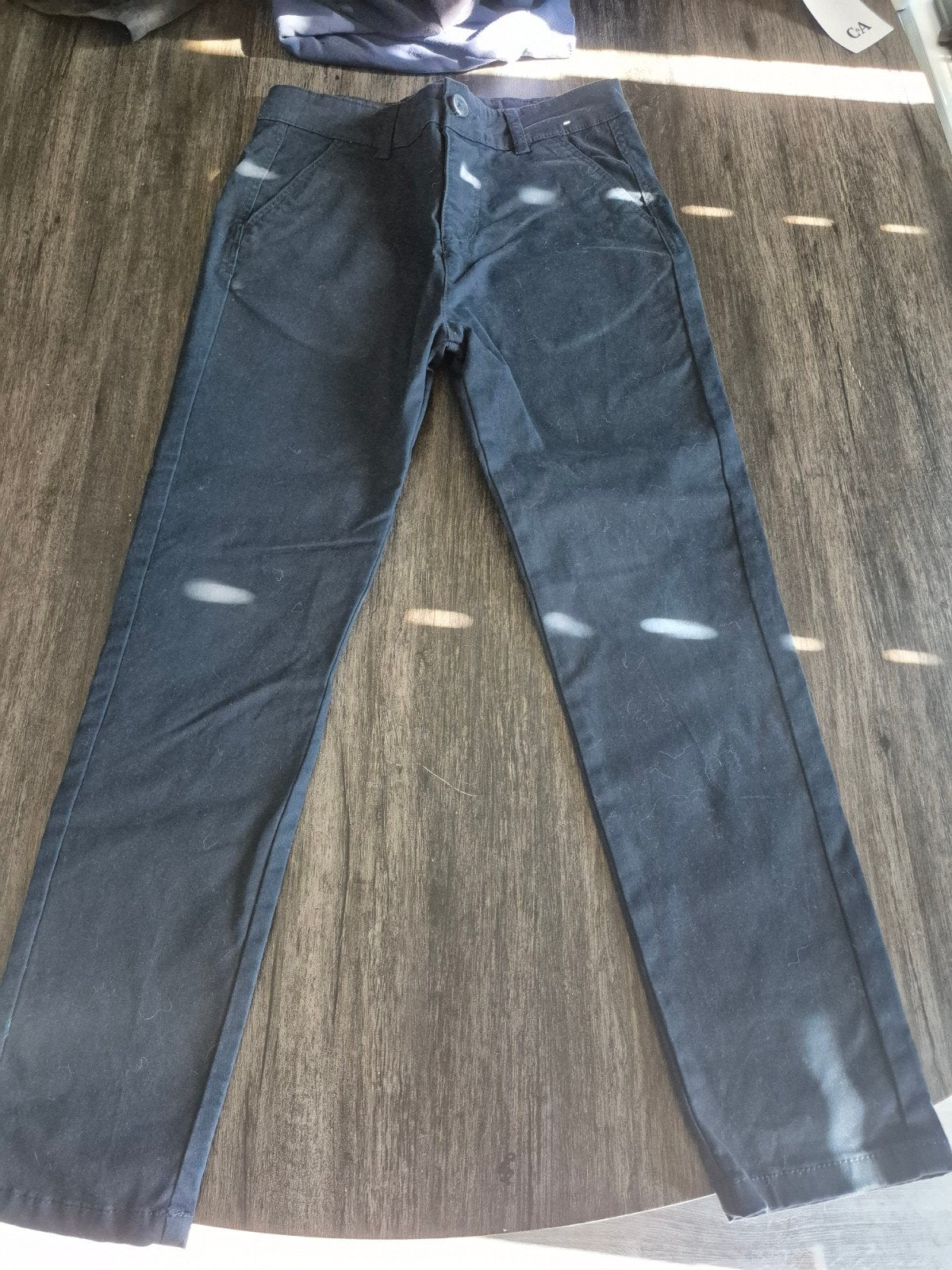 donkerblauwe kleding mt140 weinig gedragen., Enlèvement, Comme neuf, Garçon