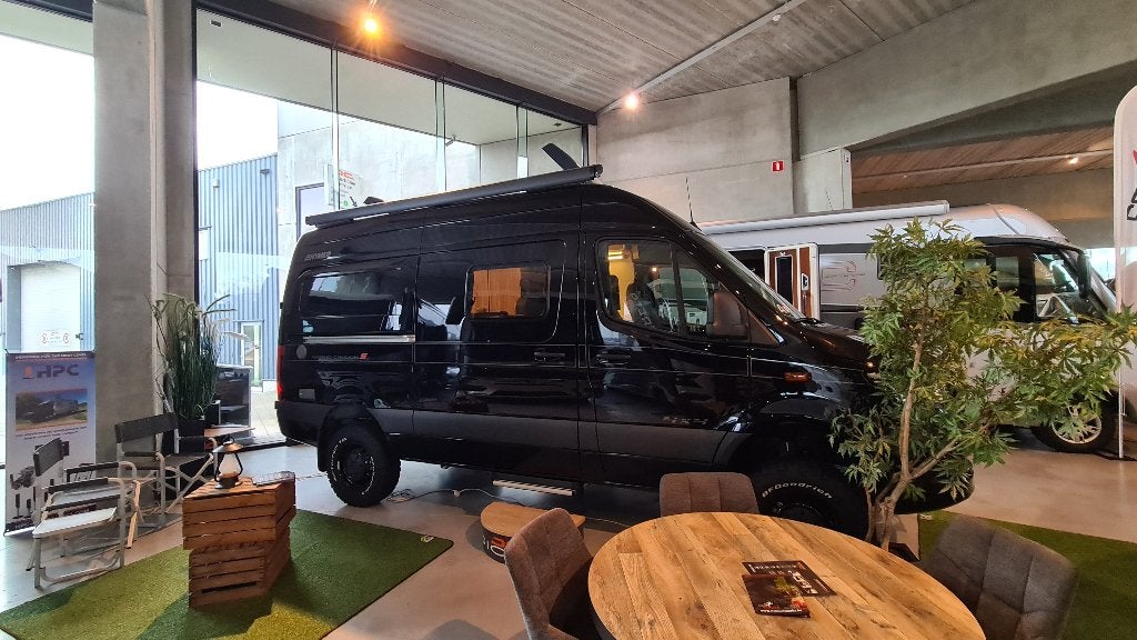 HYMER GRAND CANYON 4X4 AS NW, option complète et plus, Caravanes & Camping, 5 à 6 mètres, Diesel, Automatique, Particulier