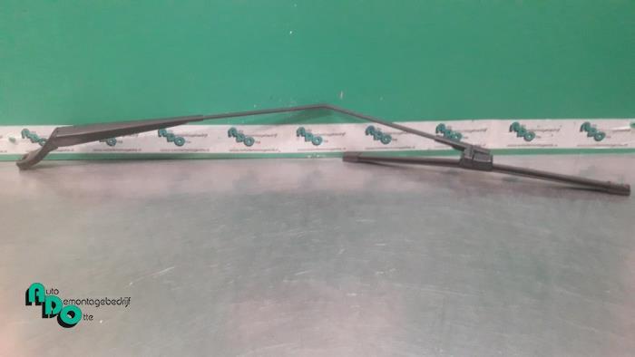 Bras essuie-glace avant d'un Peugeot 207 (207 06-), Autos : Pièces & Accessoires, Vitres & Accessoires, Peugeot, Utilisé, 3 mois de garantie