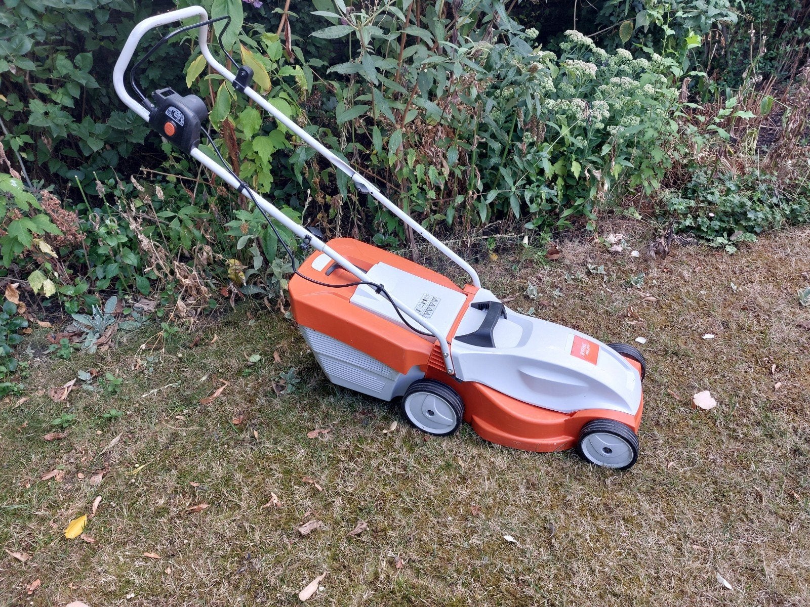 STIHL RME 235.0 Elektrische Grasmaaier (1.2 kW), Ophalen, Cirkelmaaier, Stihl, Elektrische grasmaaier