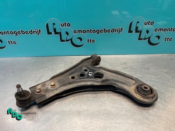 Draagarm links-voor van een Chevrolet Kalos (Kalos 02-), Auto-onderdelen, Gebruikt, -, Ophalen of Verzenden, -