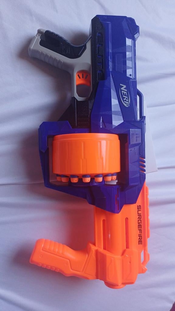 Nerf N-Strike Elite  Surgefire avec 15 fléchettes, Enlèvement ou Envoi