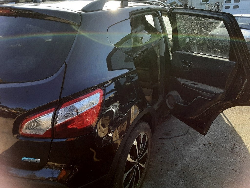 AILE ARRIÈRE DROIT Nissan Qashqai (J10) (11-2006/01-2014), Garde-boue, Germany@nissan-services.eu, Arrière, Kronenweg 38
50389  Wesseling, DE