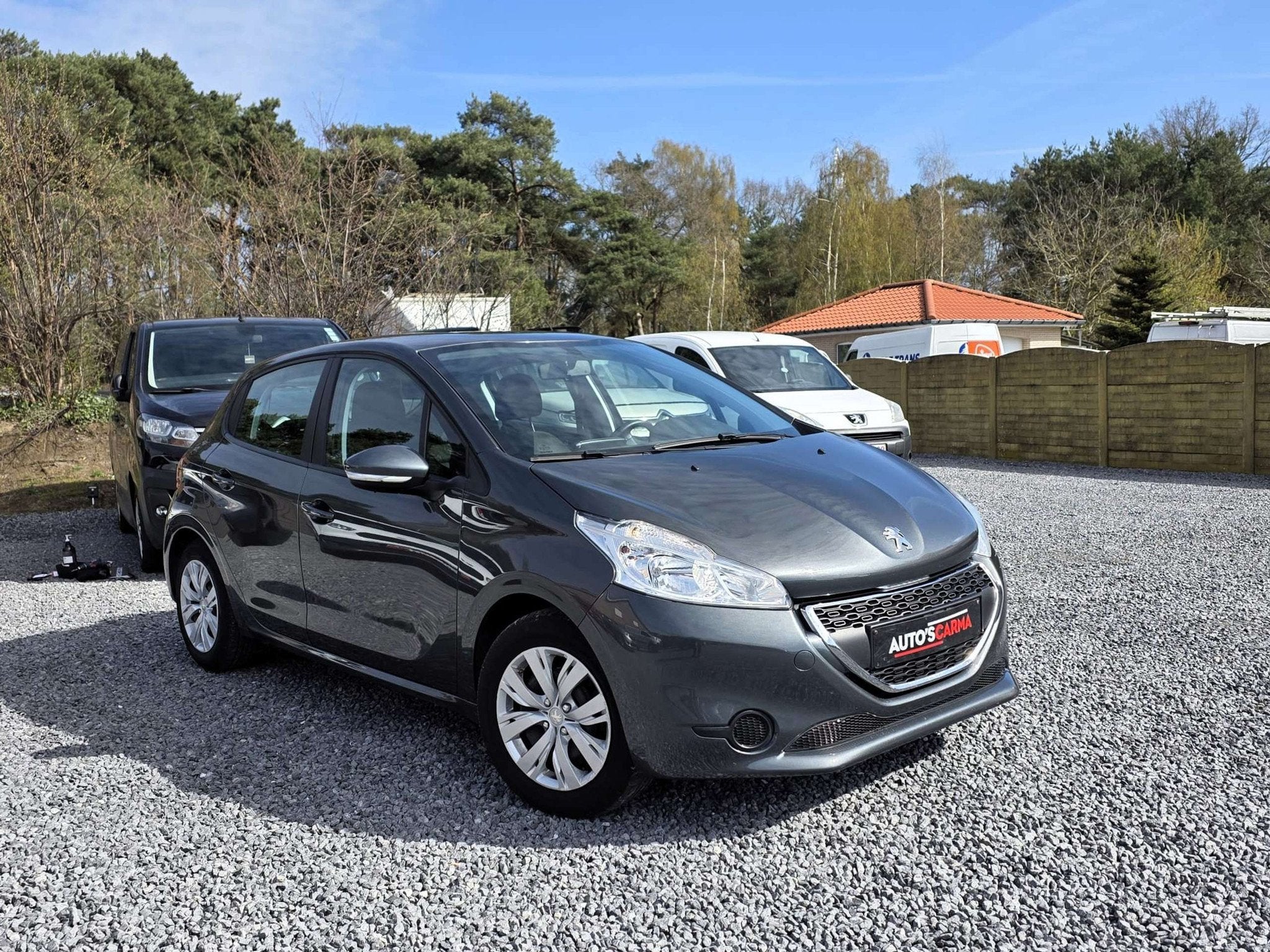 Peugeot 208 Benzine 82Pk Manueel Navigatie Airco *, Auto's, Euro 5, Stof, Gebruikt, Zwart