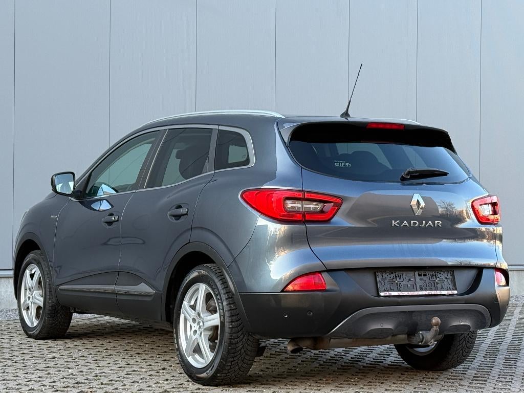 Renault Kadjar 1.2TCe Bose BTW/VAT/TVA Pano Camera Garantie*, Auto's, Kadjar, 4 cilinders, Leder, 5 zetels