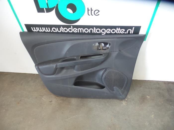 Revêtement portière 4portes avant gauche d'un Renault Clio, Renault, -, 3 mois de garantie, Utilisé