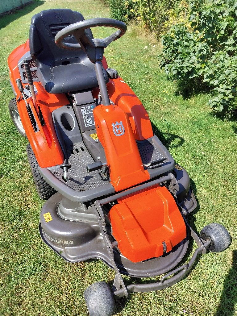 Husqvarna R 2014 TC, Enlèvement, Utilisé, 90 à 120 cm, Fonction de mulching