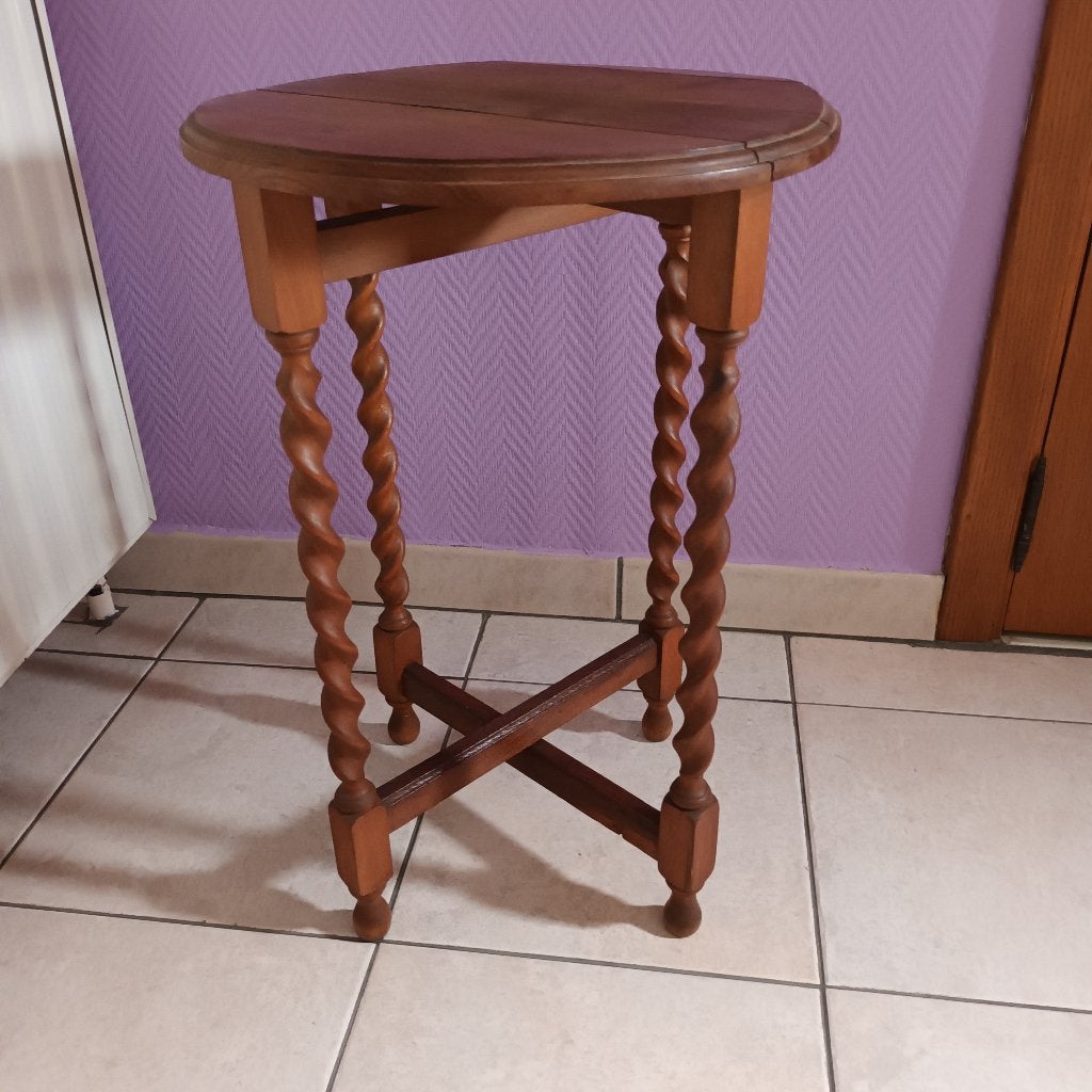 tafeltje, Ophalen, Gebruikt, Hout, 45 tot 60 cm