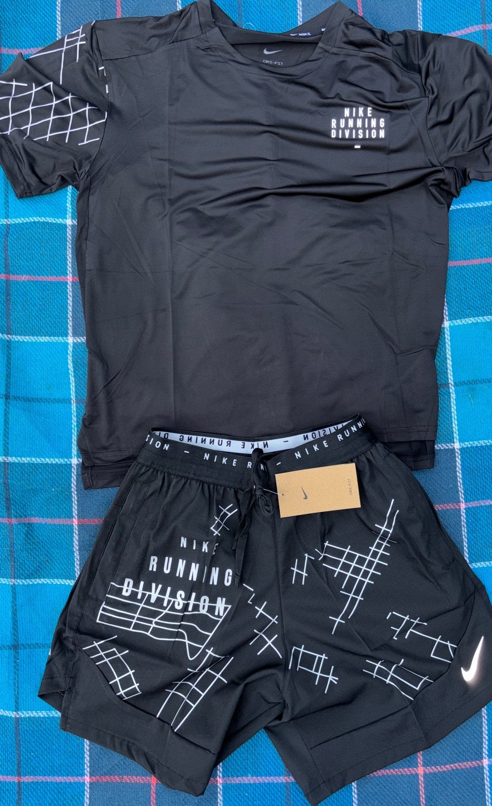 Nike Running Division Set, Ophalen of Verzenden, Nieuw, Maat 48/50 (M)