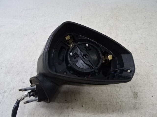 RETROVISEUR EXTERIEUR DROIT Audi A3 Limousine (8VS / 8VM), Mevr. I. Hauben, Audi, Utilisé, Rue de l'Espoir 34 34
4030  GRIVEGNÉE, BE
