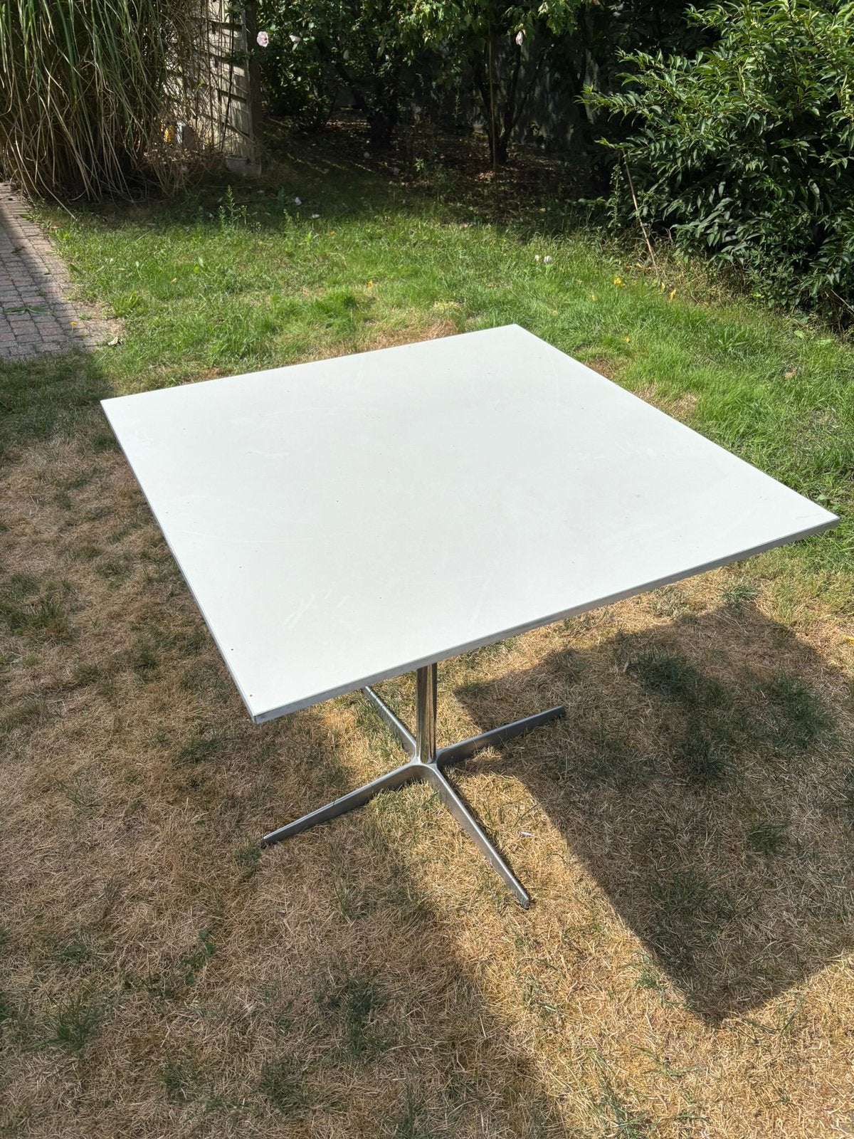 Kleine Tafel, Enlèvement, Comme neuf