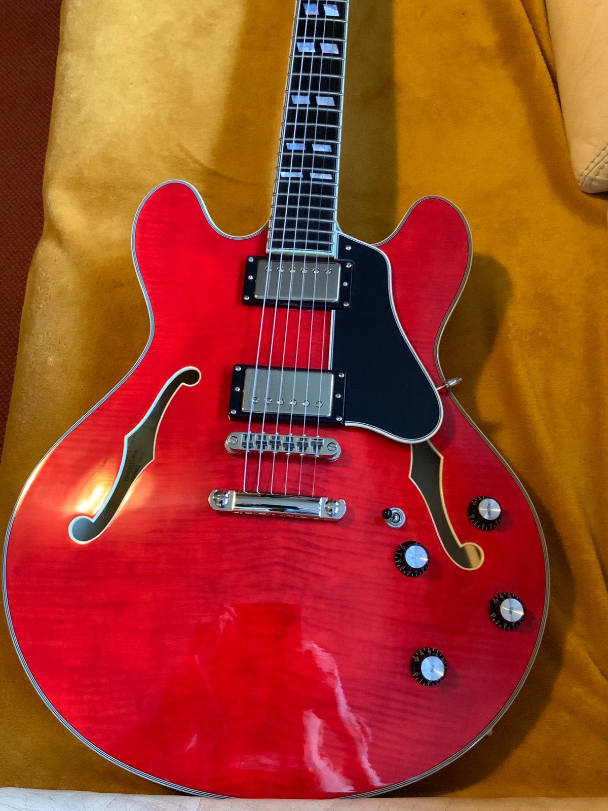 EASTMAN T486 rood, Ophalen, Zo goed als nieuw, Gibson