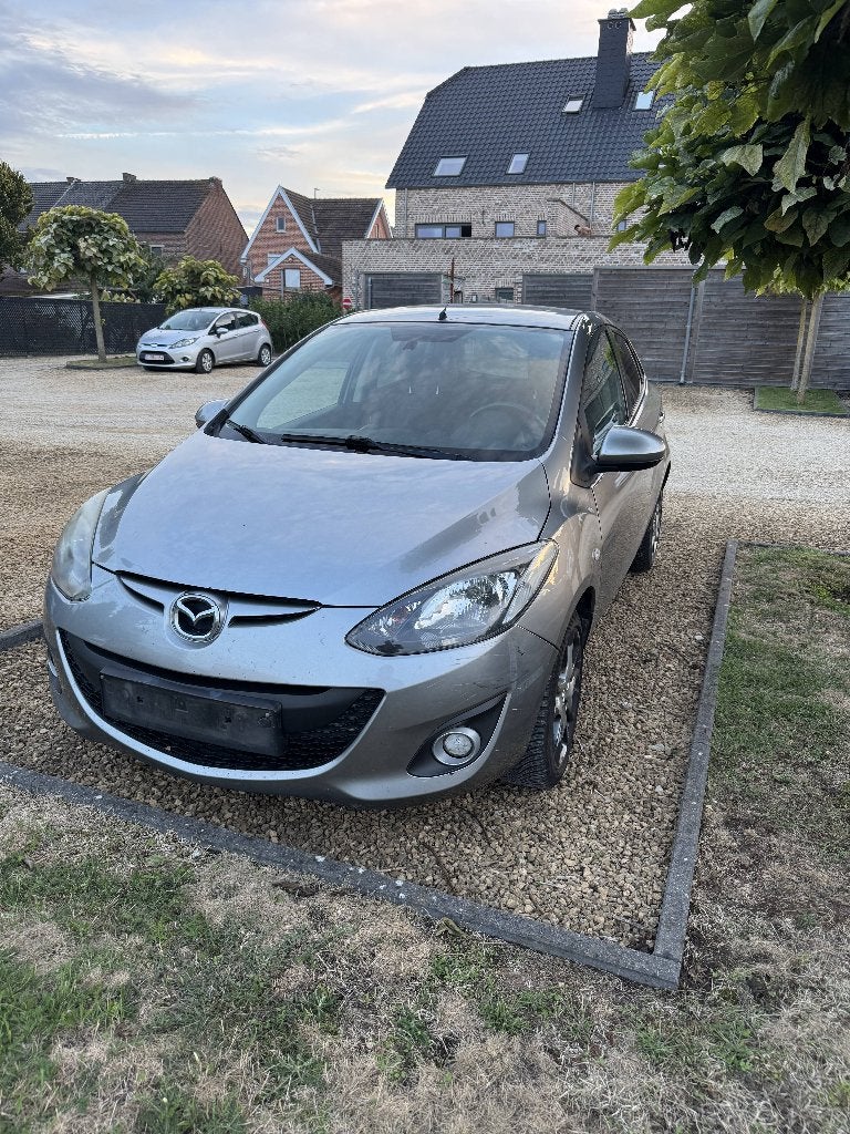 Mazda 2 2015 155k km, Auto's, Voorwielaandrijving, Euro 5, Stof, 4 cilinders