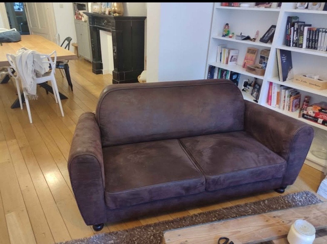 Canapé fixe en nubuck/velours marron, Huis en Inrichting, Zetels | Zetels, Ophalen