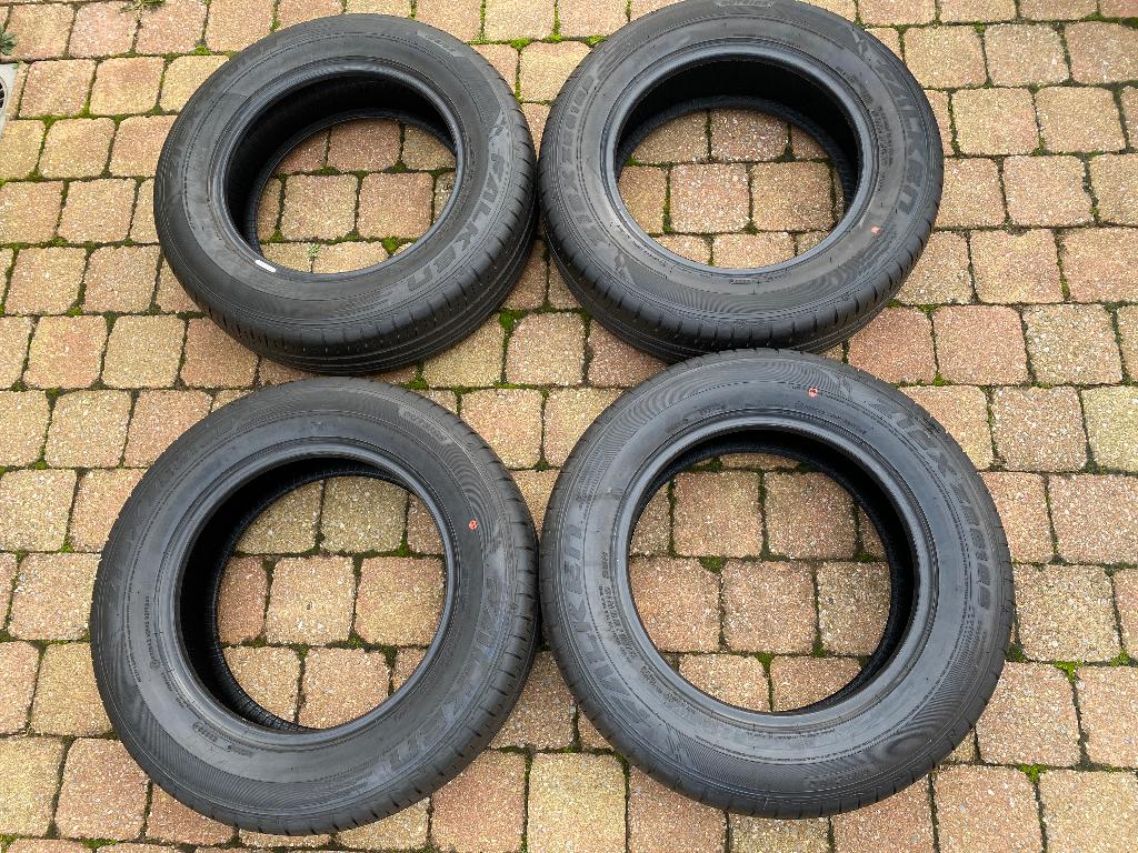 205/65 R16 95H FALKEN Zomerbanden als NIEUW !!, Auto-onderdelen, Banden en Velgen, Ophalen, 16 inch, Nieuw, 205 mm