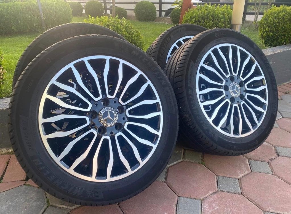 Jantes mercedes classe V & Vito 18 pouces original kit, Autos : Pièces & Accessoires, Pneus & Jantes, Pneus et Jantes, 245 mm