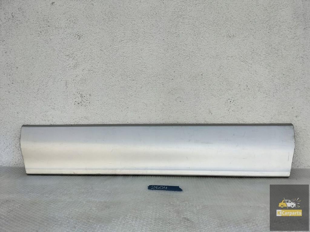 A1296902140, GARNITURE DE PORTE AVANT GAUCHE MERCEDES SL R12, Mercedes-Benz AG, Mercedes-Benz, Utilisé, Mercedesstrasse 120
70372  Stuttgart, DE