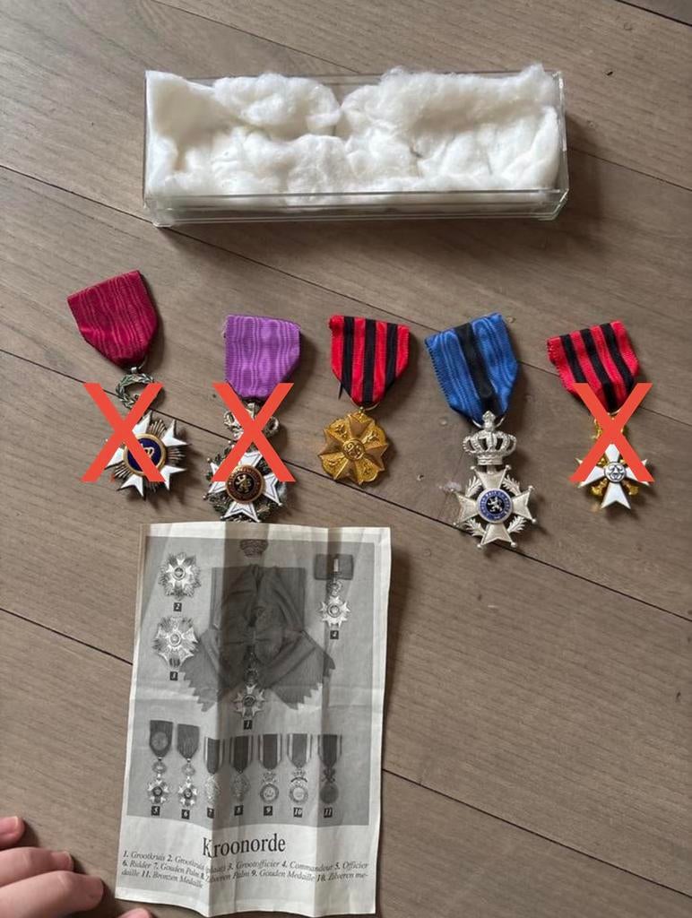 Médailles de l'Ordre royal belge + Militaires, Collections, Enlèvement, Autres, Ruban, Médaille ou Ailes