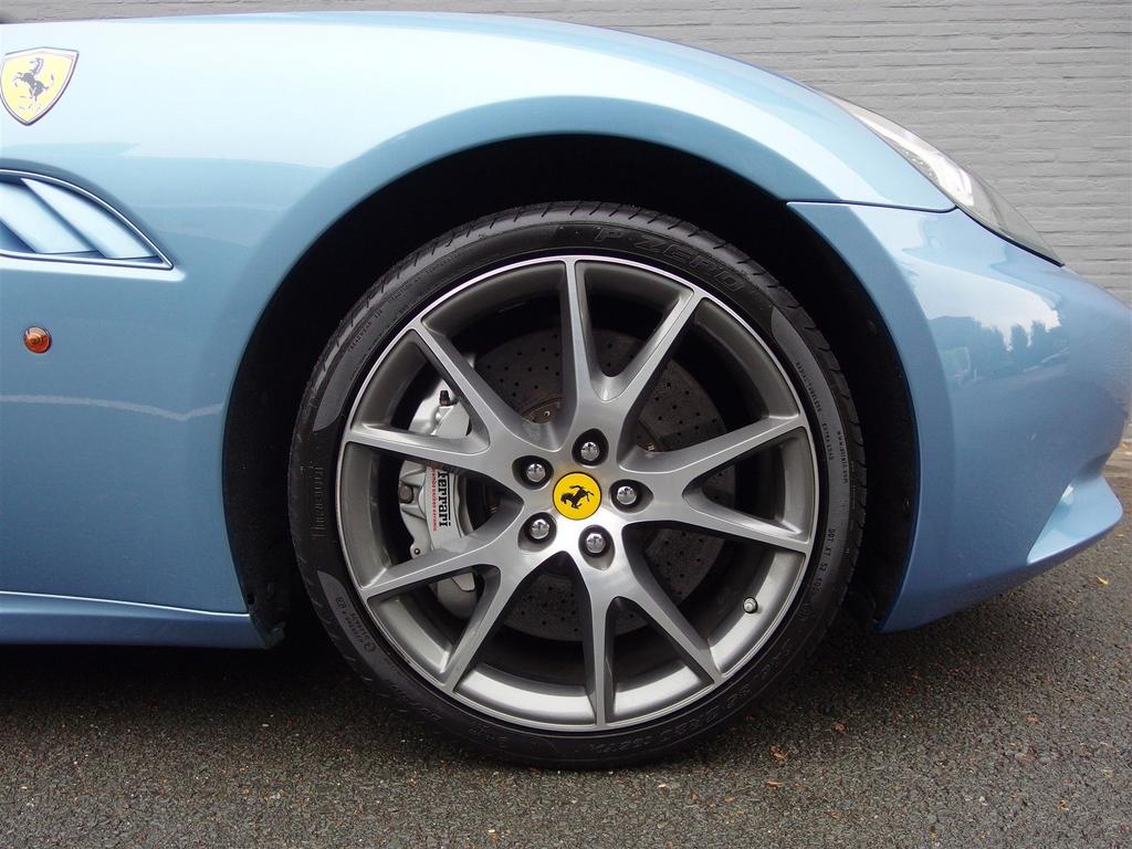 Ferrari California 2010 Perfect en goed onderhouden BTW Auto, Auto's, Ferrari, Automaat, Parkeersensor, Blauw, Bedrijf