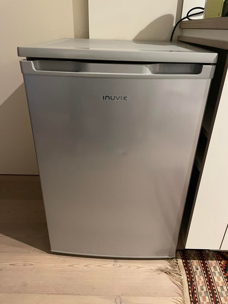 Inuvik Frigo met diepvriesvak, Elektronische apparatuur, Gebruikt, 100 tot 150 liter, Met vriesvak, Ophalen