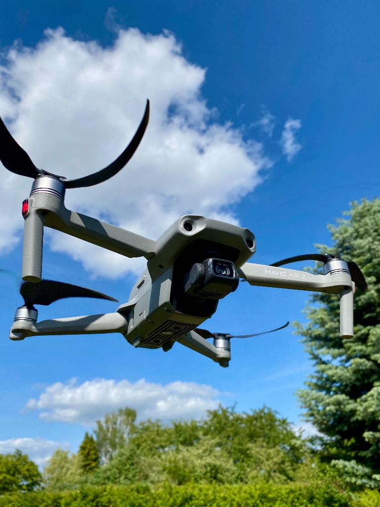 Dji drone Air 2 + 3 batterijen en draagtas, Ophalen, Gebruikt, Cameradrone, DJI
