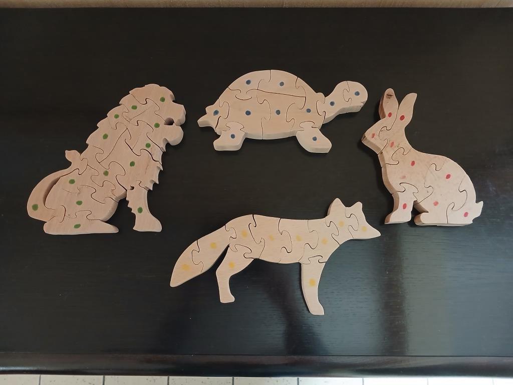 Lot de 4 puzzles en bois: lapin tortue renard lion (4ans &+), 4 à 6 ans, Enlèvement, Utilisé, 10 à 50 pièces