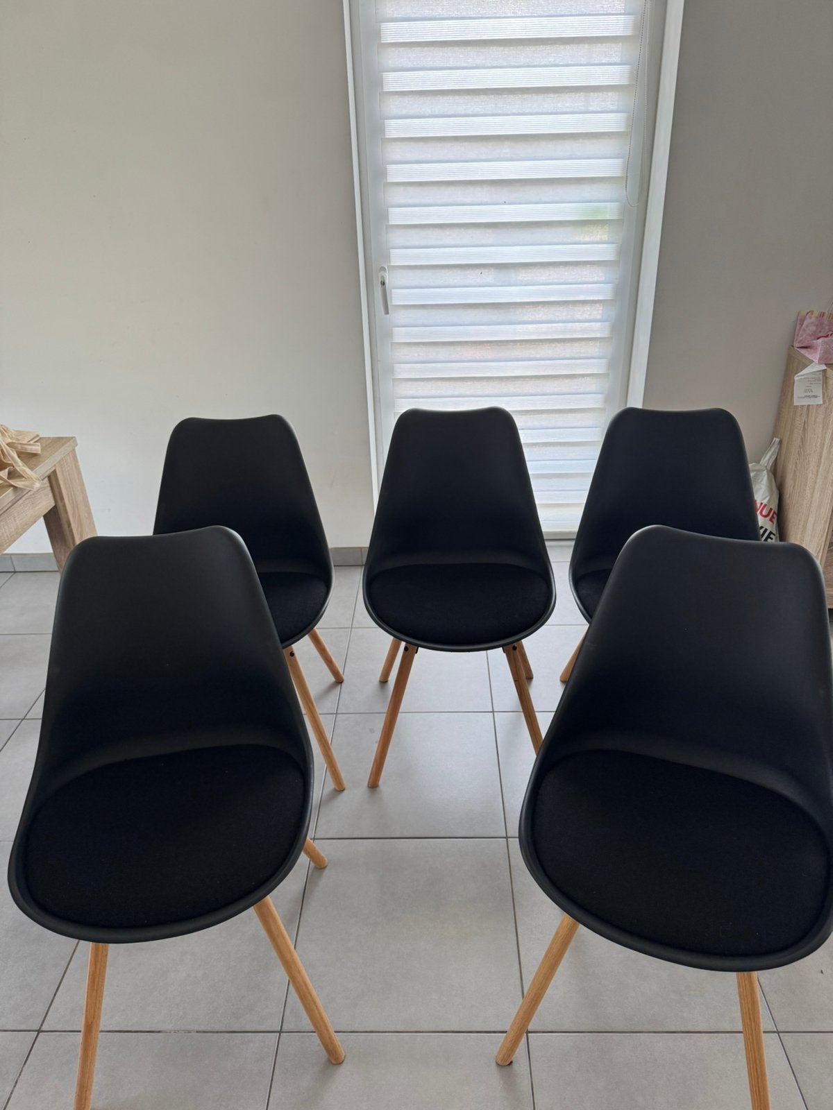 Zwarte stoel, Huis en Inrichting, Ophalen of Verzenden, Gebruikt, Zwart, Vijf, Zes of meer stoelen