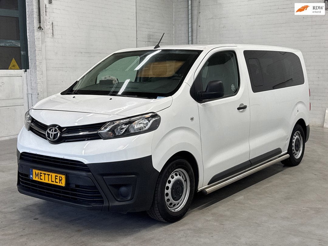 Toyota PROACE Shuttle 1.5 D-4D Cool Comfort Medium | 9 Perso, Auto's, Voorwielaandrijving, 4 deurs, Euro 6, 4 cilinders