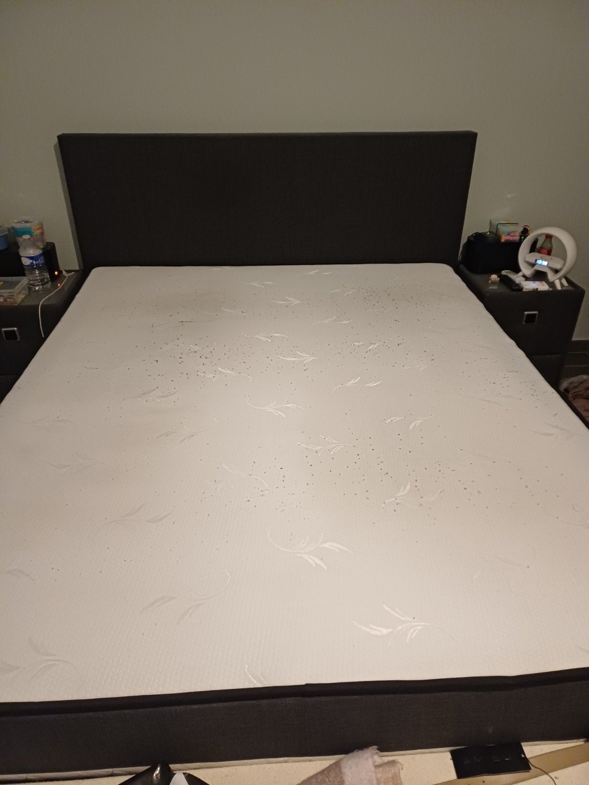 joli sommier à ressorts et matelas, Gris, Enlèvement, Utilisé, 180 cm
