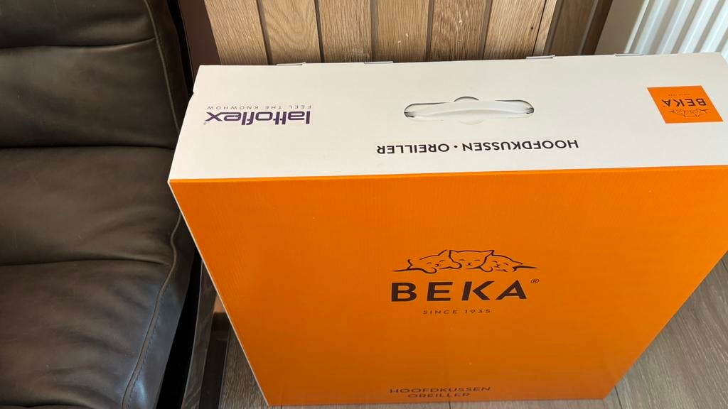 Beka-lattoflex hoofdkussen (dons) nieuw!!!, Ophalen, Nieuw