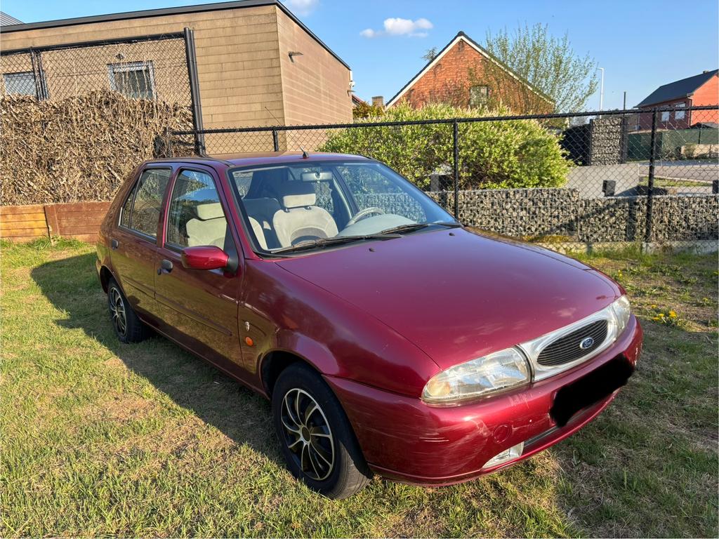 Prachtige ford fiesta 1.3benzine 4deurs!, Auto's, Particulier, Te koop, Trekhaak