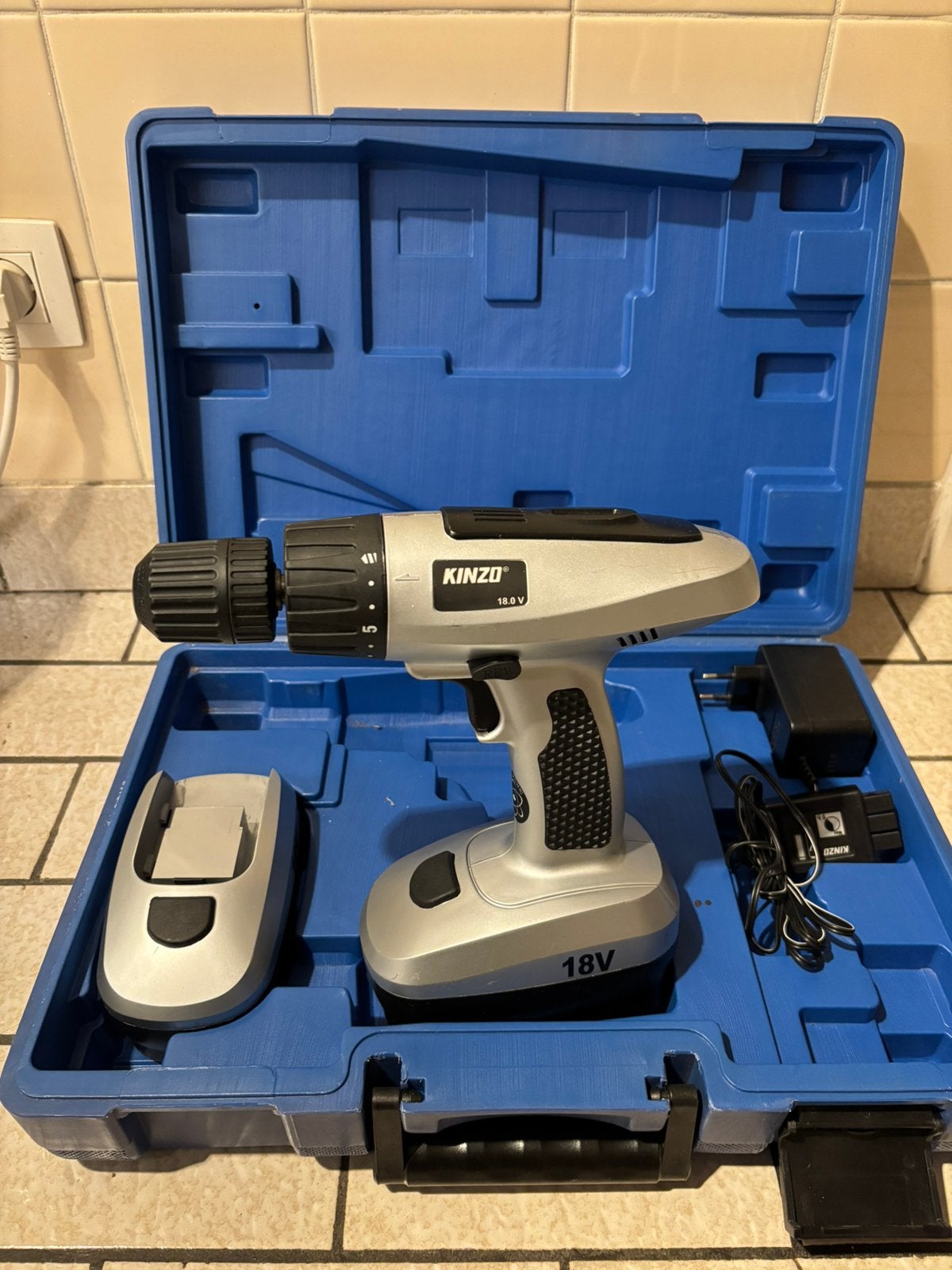 Kinzo 18V boormachine, Vitesse variable, Enlèvement, Utilisé, Perceuse