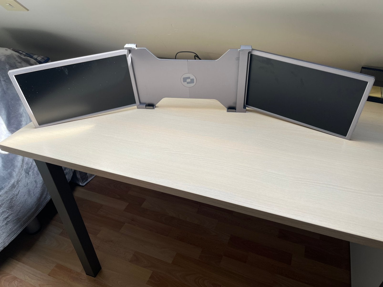 Draagbare monitor full HD+HDR met bedchermhoes, Computers en Software, Ophalen of Verzenden, Zo goed als nieuw, HD, IPS
