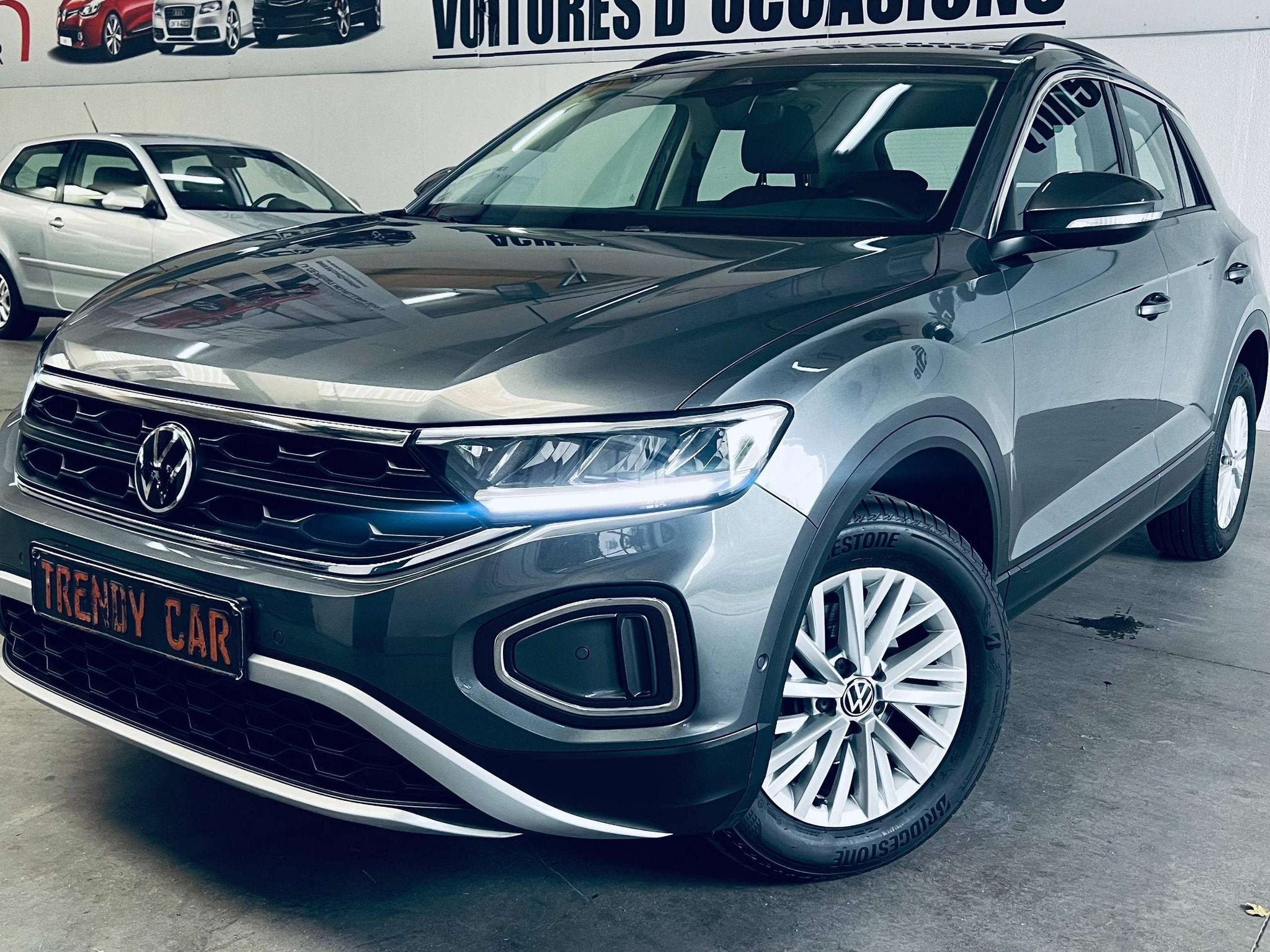 Volkswagen T-Roc 1.0 TSI Life+CARPLAY+CAMERA+ACC+LED+TVA+CAR, Autos, Argent ou Gris, Achat, Euro 6, Boîte manuelle