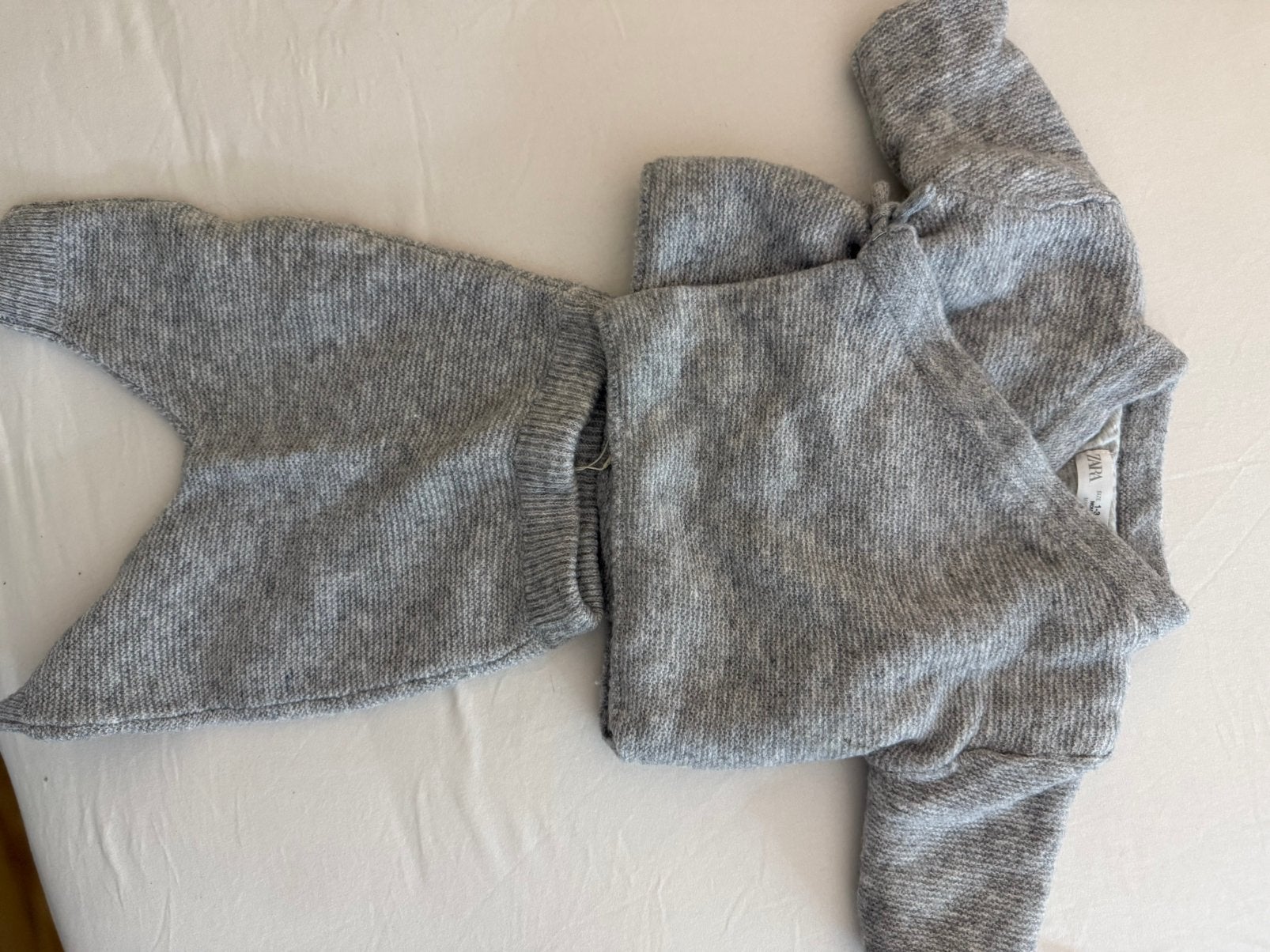 Zara broekje+ truitje, Kinderen en Baby's, Ophalen of Verzenden, Zo goed als nieuw, Maat 62