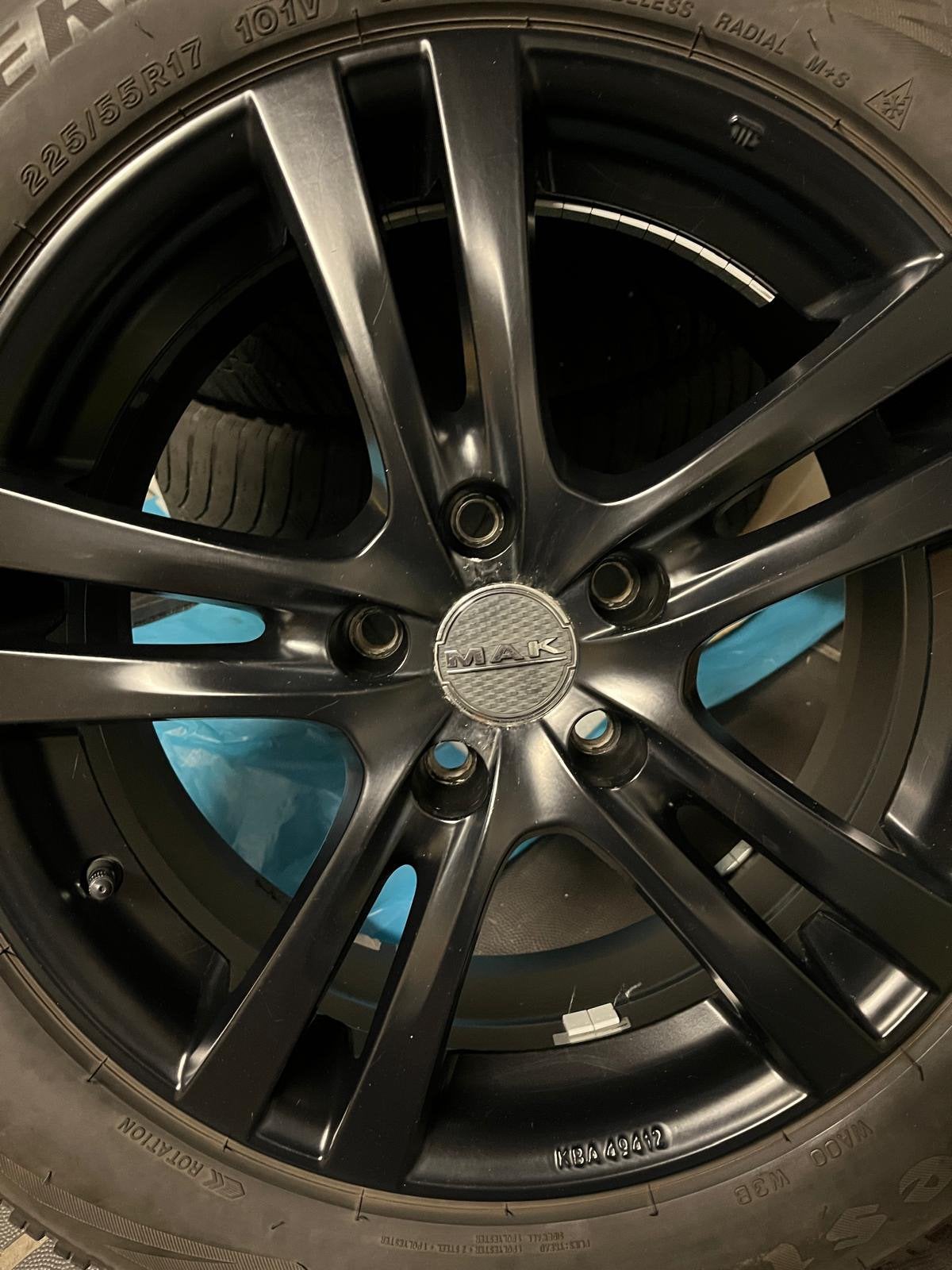Winterbanden met velgen 17’ - MAK, Auto-onderdelen, Ophalen, 17 inch, Winterbanden, Velg(en)