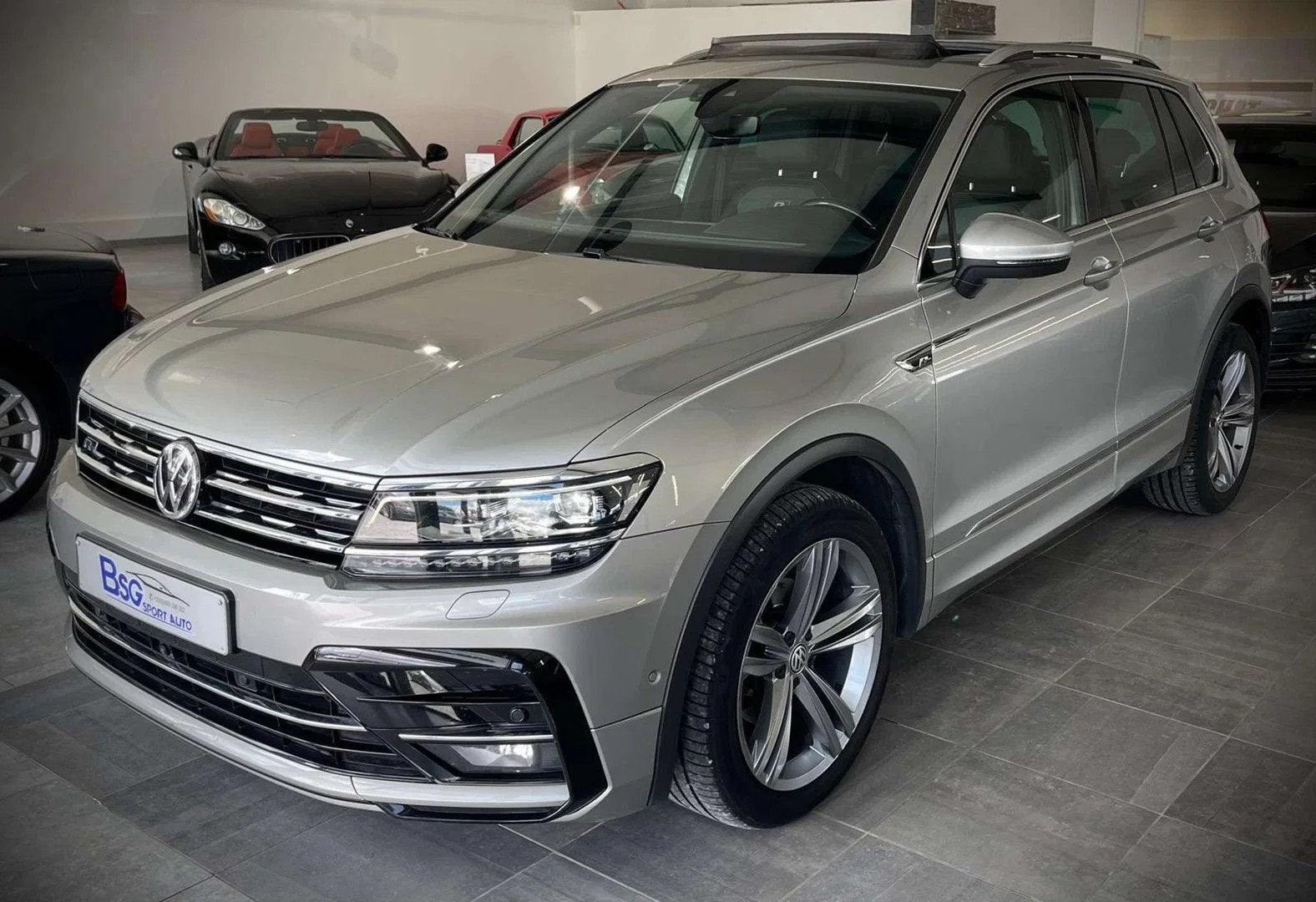 Volkswagen Tiguan 2.0 TDi SCR 4Motion Offroad DSG*R-LINE*TOI, Cuir, Argent ou Gris, Achat, 110 kW