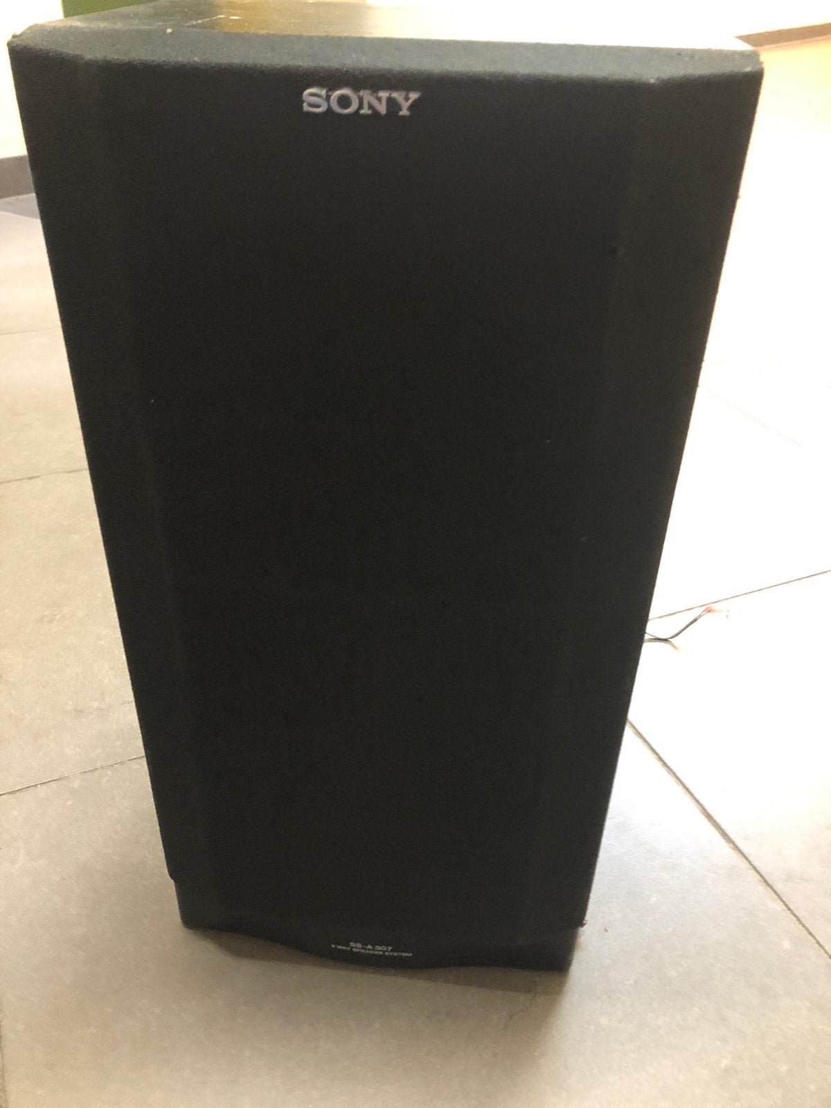 Du baffle Sony fonctionne très bien une bon état, Haut-parleur central, 60 à 120 watts, Enlèvement, Utilisé