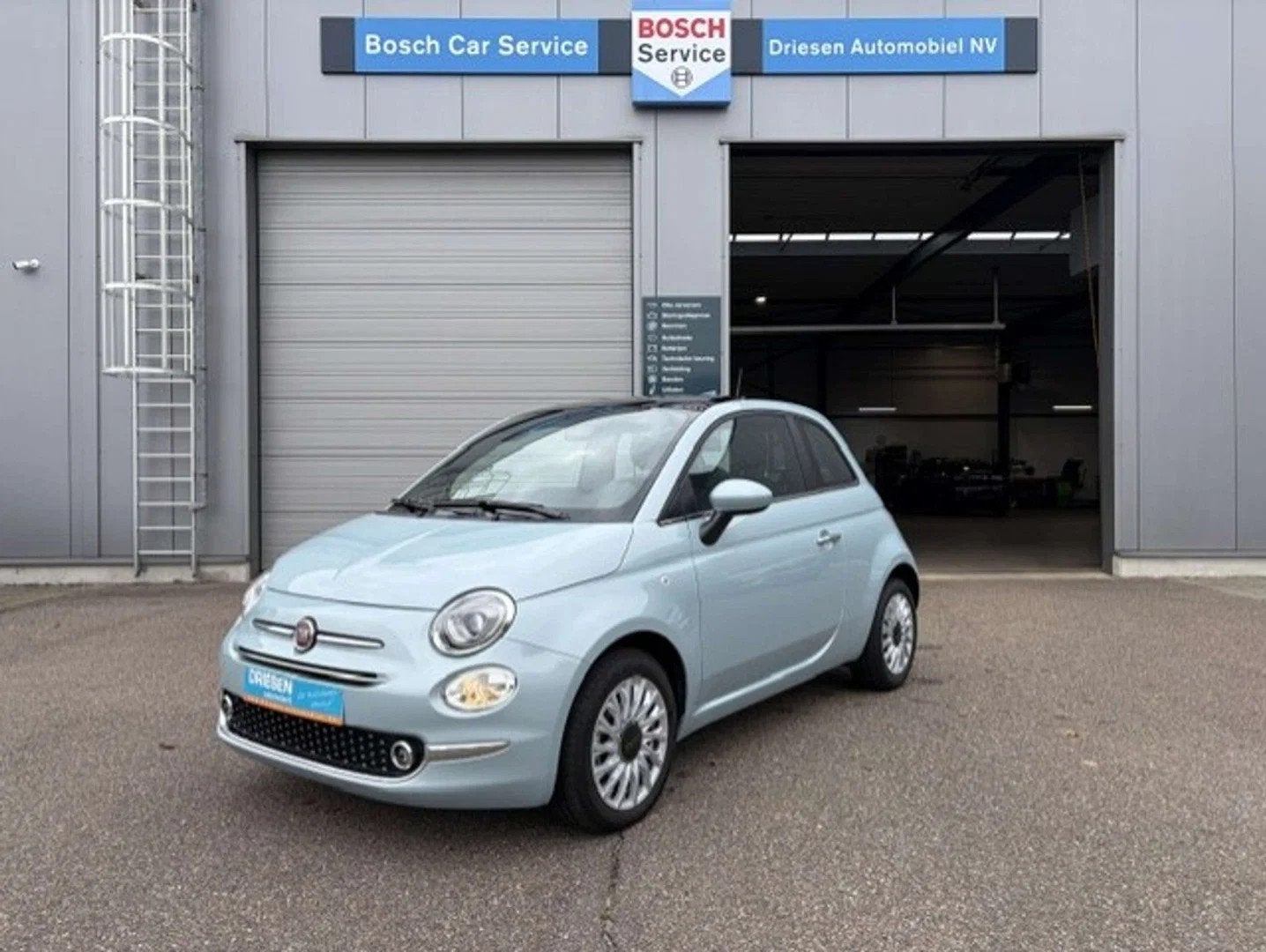 Fiat 500 500 Dolcevita Hybride - 1e Eigenaar - Airco - Pano, Stof, Gebruikt, 62 kW, Grijs