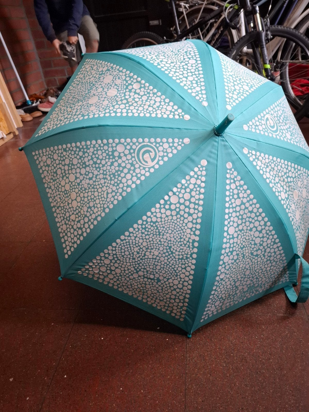 kinder paraplu van de efteling, Handtassen en Accessoires, Ophalen of Verzenden, Zo goed als nieuw, Overige kleuren