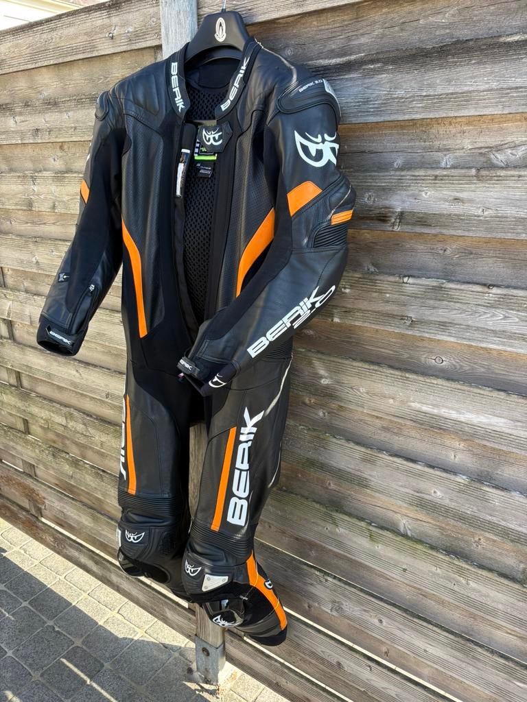 Motorpak Berik KTM, Ophalen