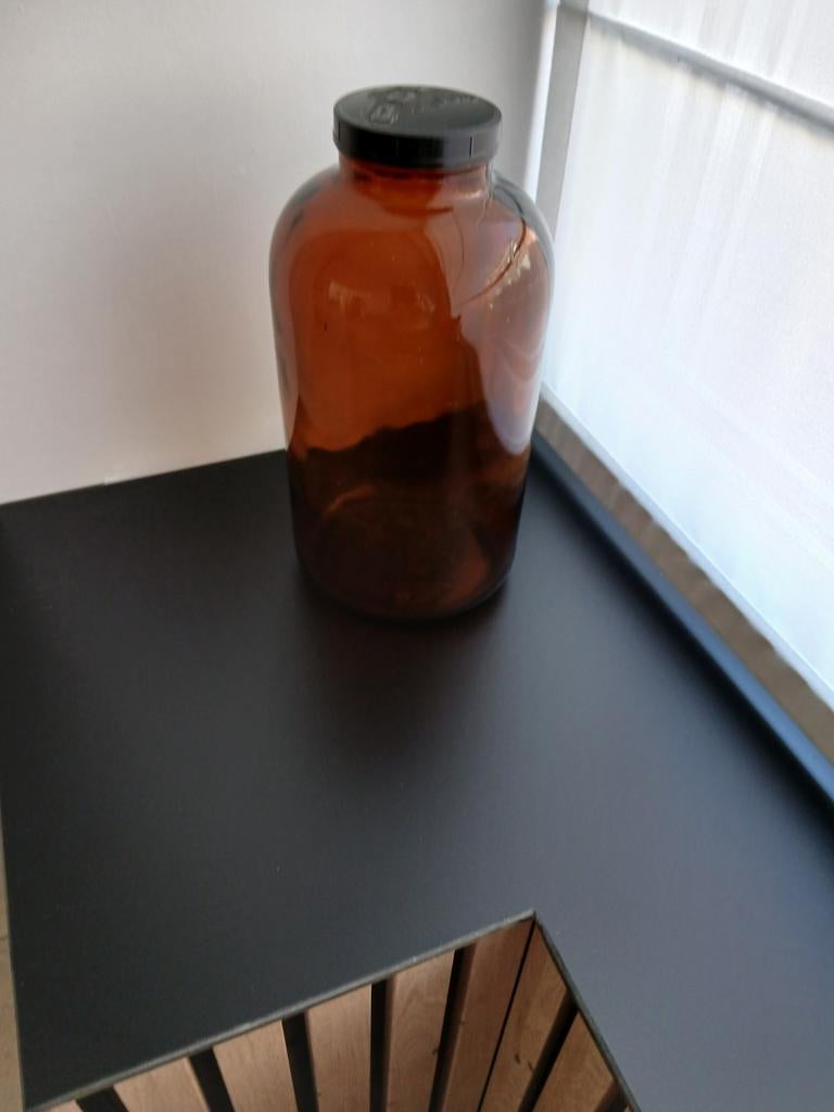 Apothekerspot, Enlèvement