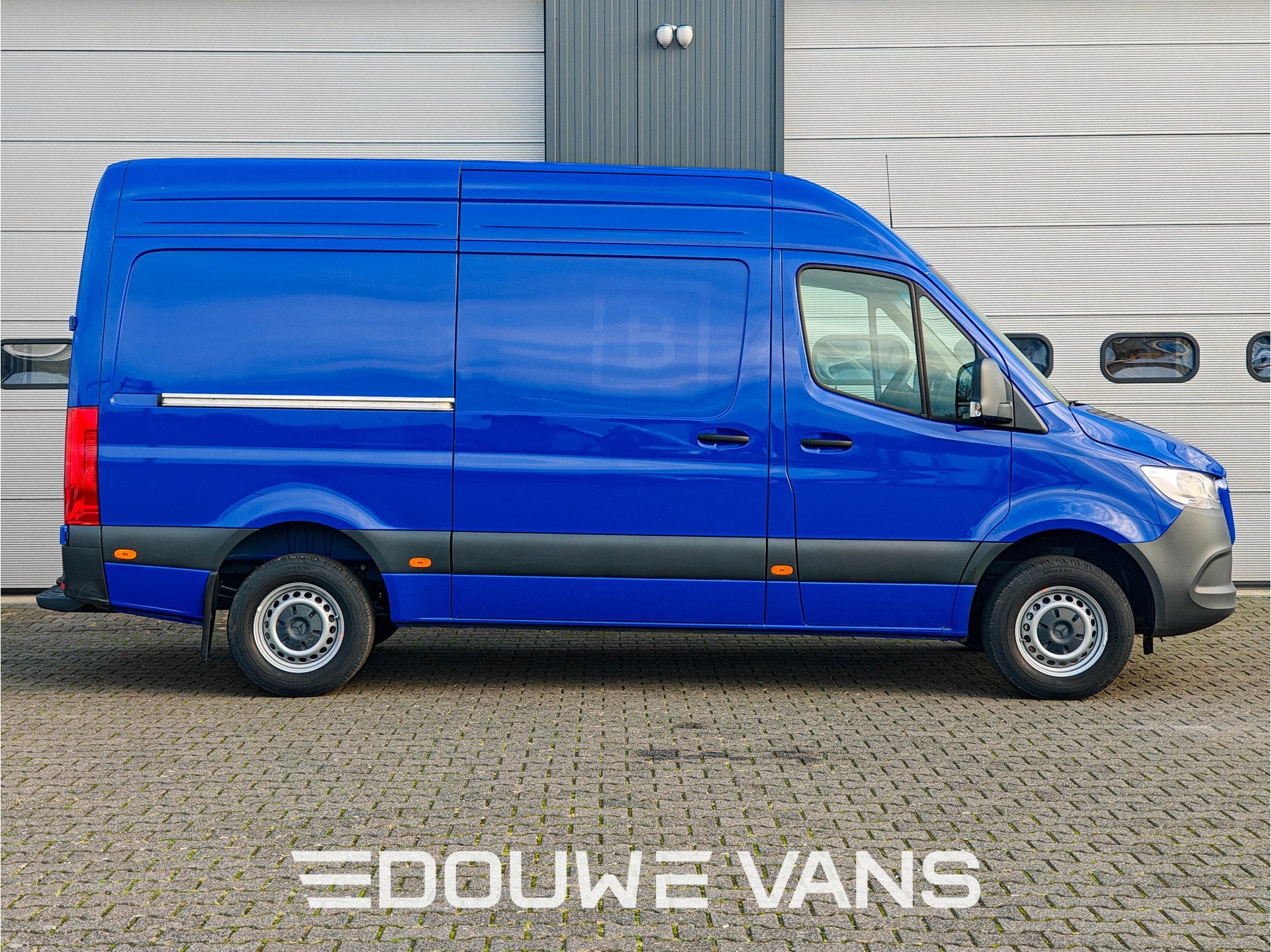 Mercedes-Benz Sprinter L2 H2 Automaat 315 BLAUW MBUX DAB Tre, Autos, Cuir, Achat, 110 kW, Entreprise