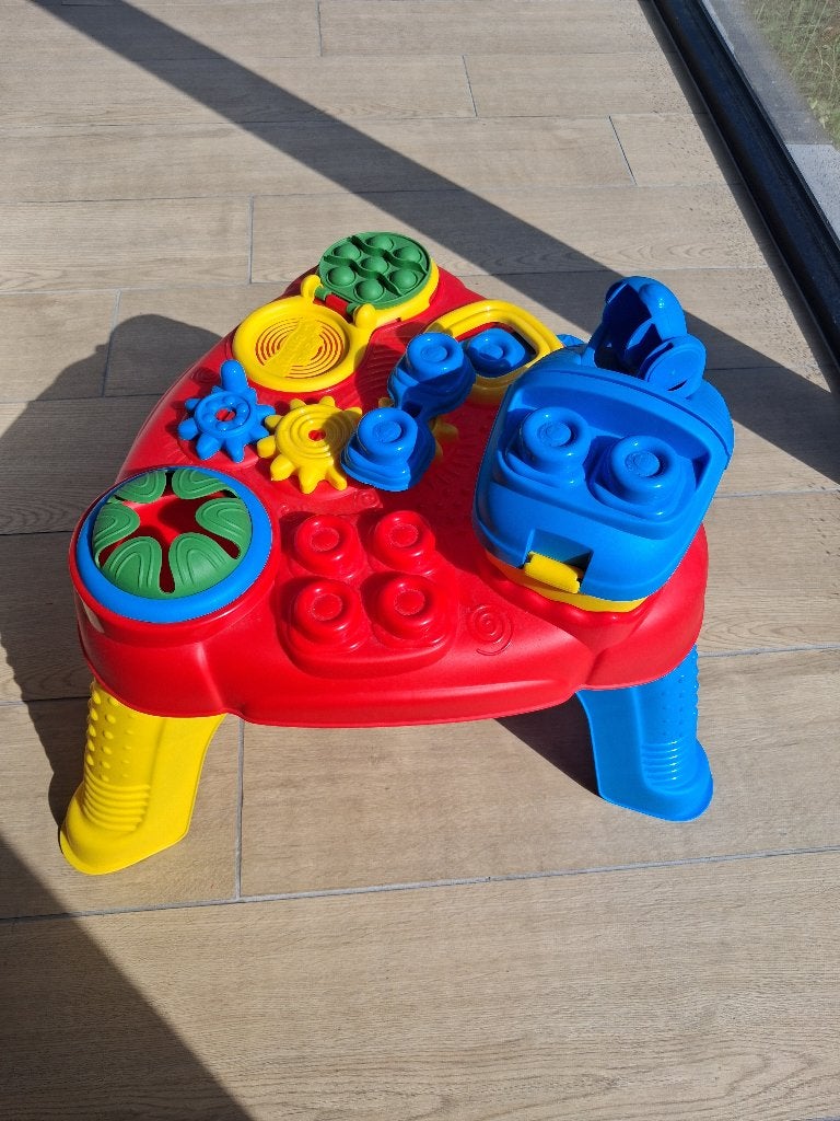 Clementoni blokken, Bumba tafel en auto's, Enfants & Bébés, Jouets | Éducatifs & Créatifs, Enlèvement
