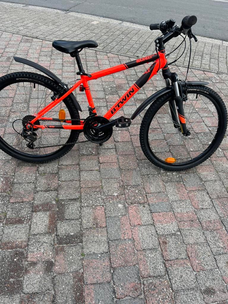 Btwin 24 inch Rockrider, Fietsen en Brommers, Ophalen, Zo goed als nieuw